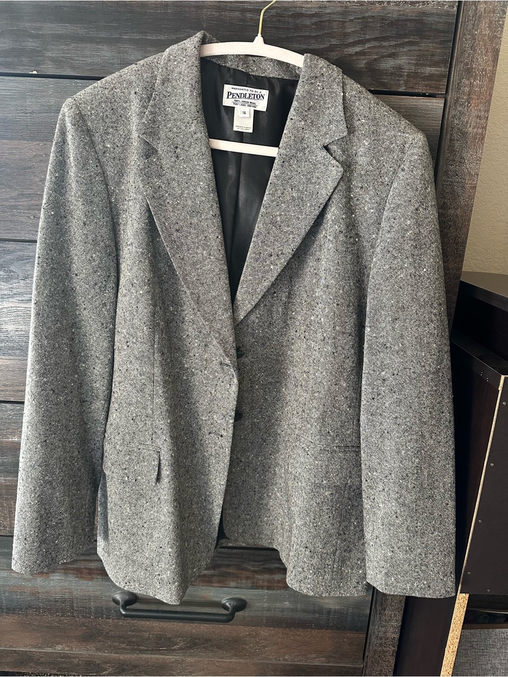 Vintage Pendleton Gray Tweed Wool Blazer Jacket is 100% virgin wool